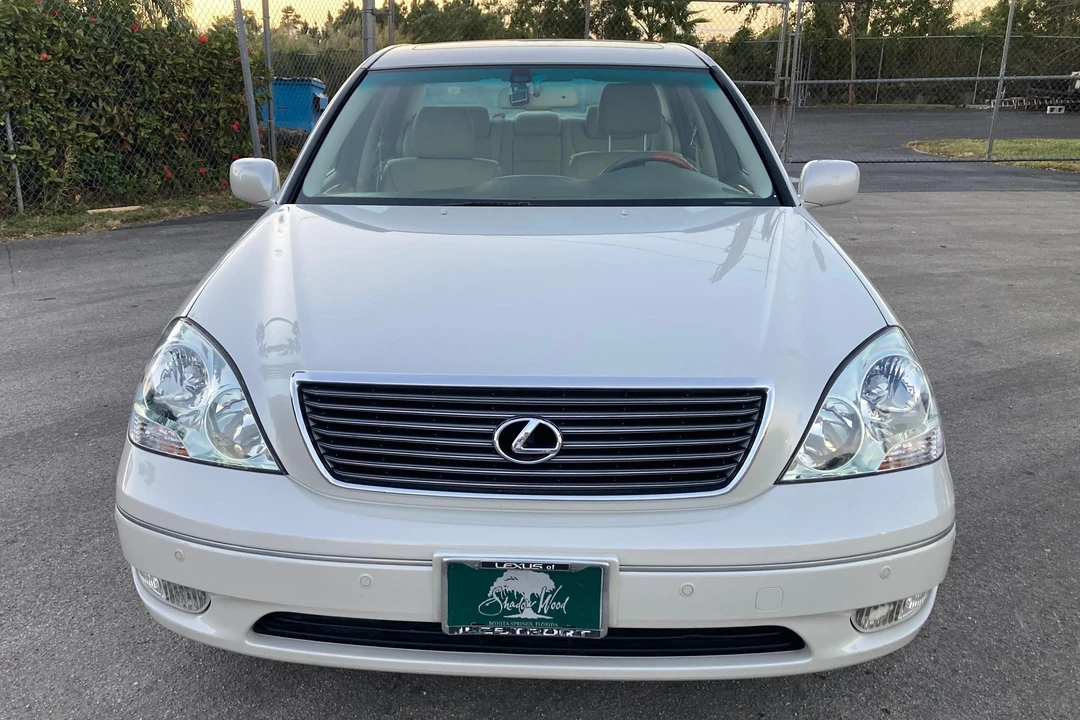 2003 Lexus LS 3rd Gen - Image 2 of 31