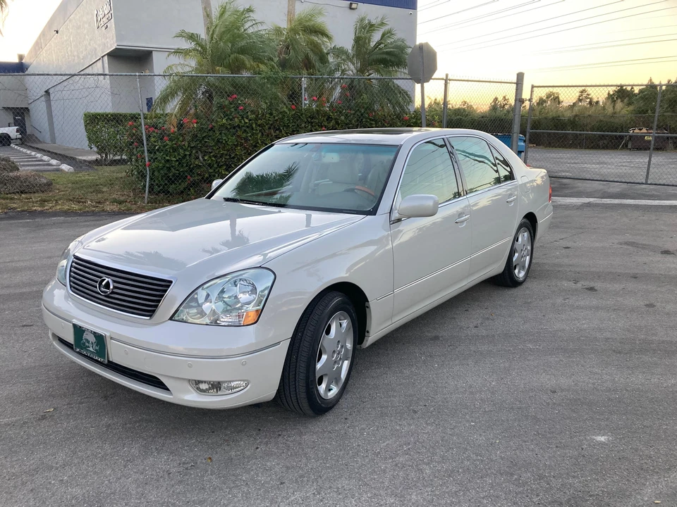 2003 Lexus LS 3rd Gen - Image 6 of 31