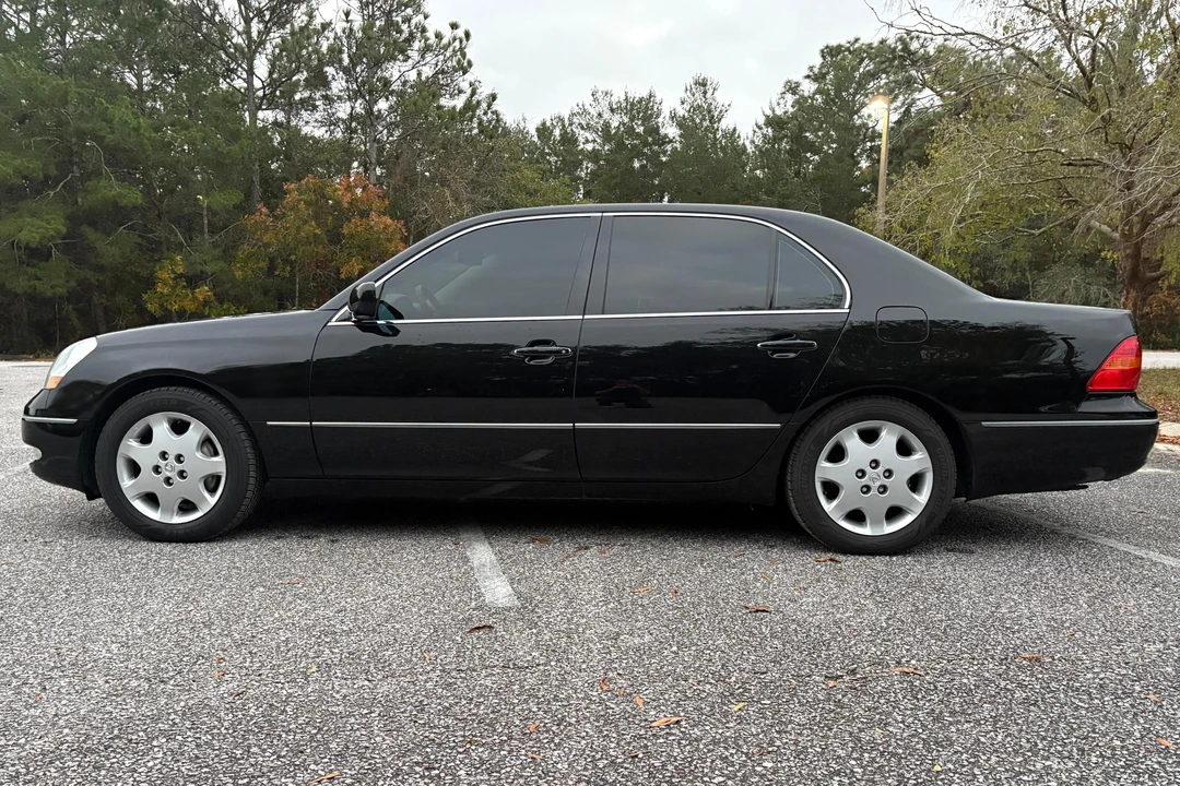 2003 Lexus LS 3rd Gen - Image 3 of 31