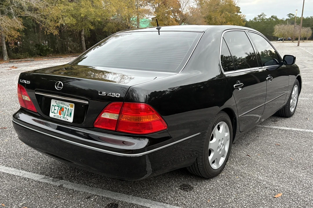2003 Lexus LS 3rd Gen - Image 4 of 31