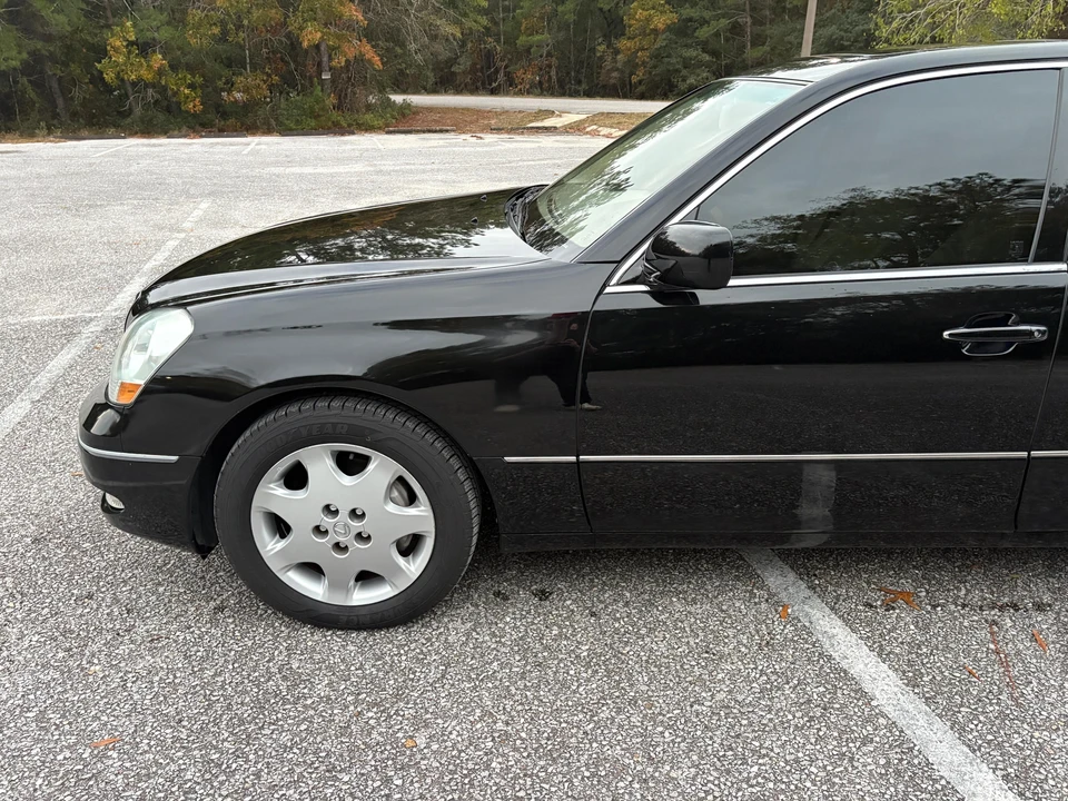 2003 Lexus LS 3rd Gen - Image 27 of 31