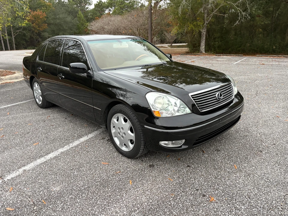 2003 Lexus LS 3rd Gen - Image 26 of 31