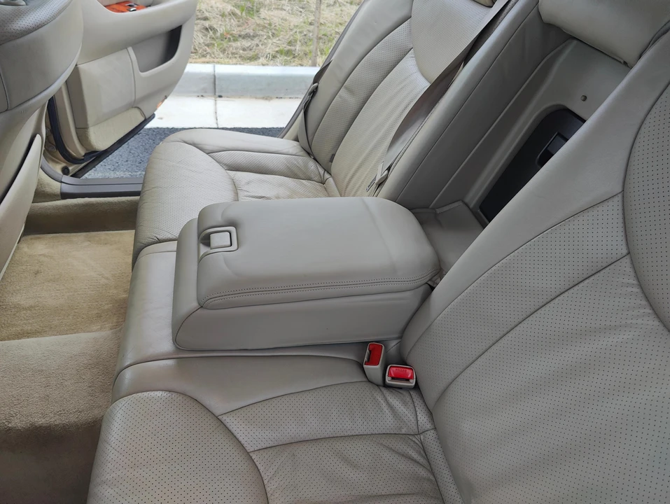 2003 Lexus LS 3rd Gen - Image 31 of 31