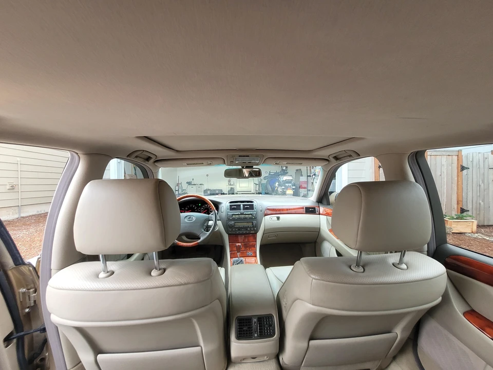 2003 Lexus LS 3rd Gen - Image 29 of 31