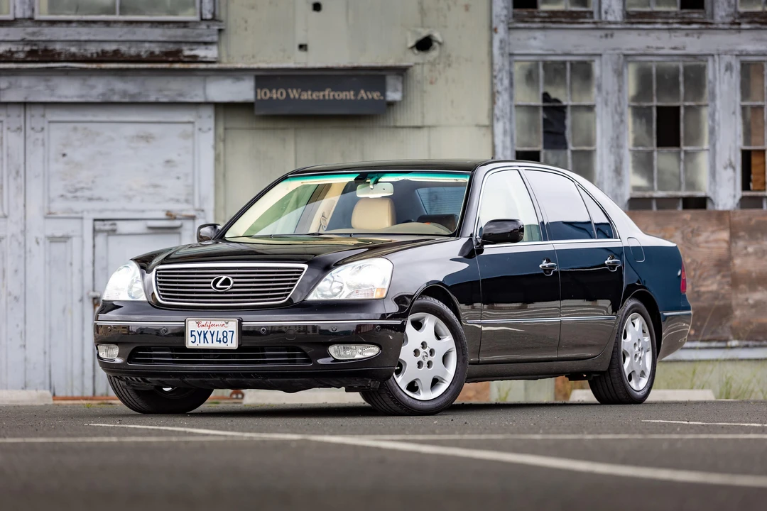 2003 Lexus LS 3rd Gen - Image 16 of 31