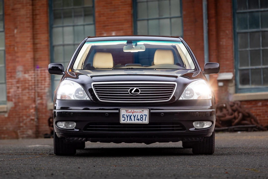 2003 Lexus LS 3rd Gen - Image 8 of 31
