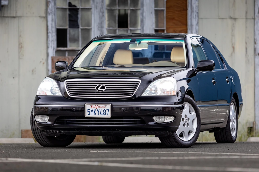 2003 Lexus LS 3rd Gen - Image 10 of 31