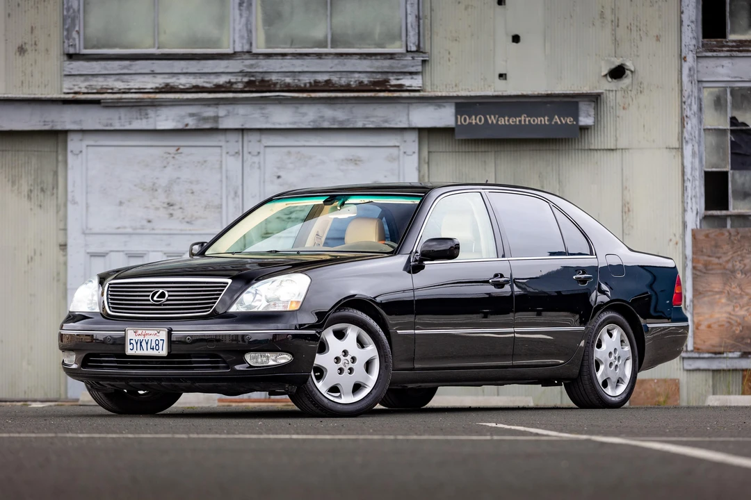 2003 Lexus LS 3rd Gen - Image 18 of 31