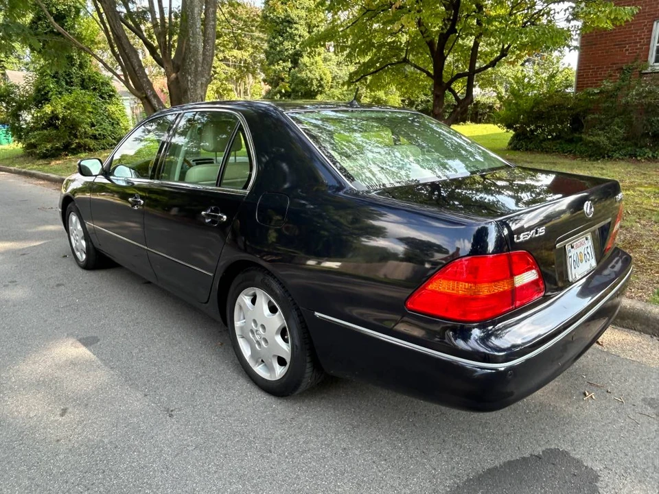 2003 Lexus LS 3rd Gen - Image 4 of 10