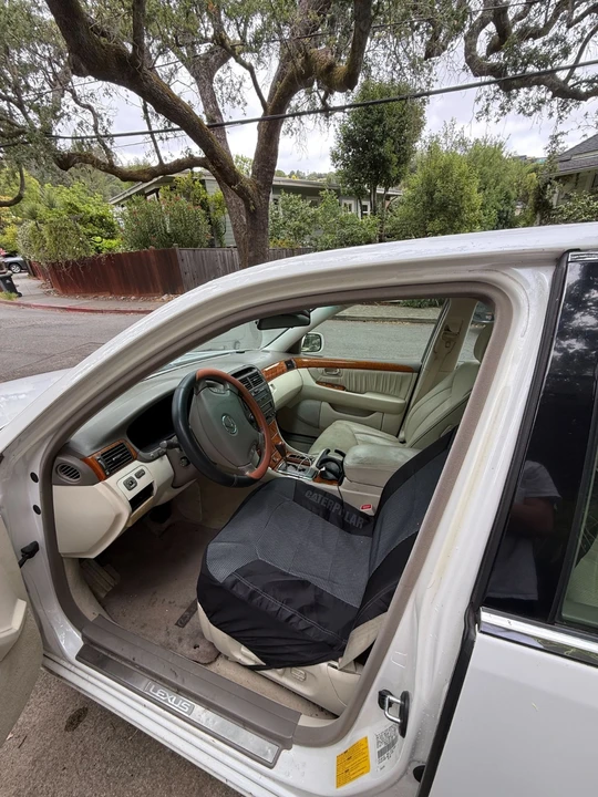 2003 Lexus LS 3rd Gen - Image 5 of 9