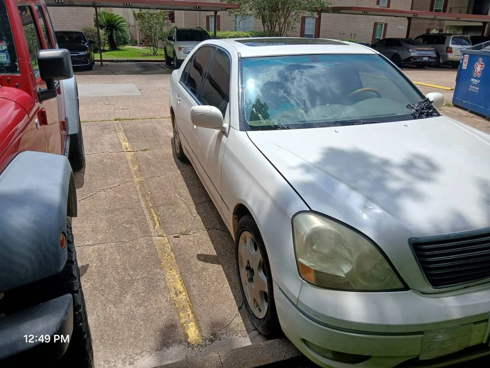 2003 Lexus LS 3rd Gen - Image 2 of 4