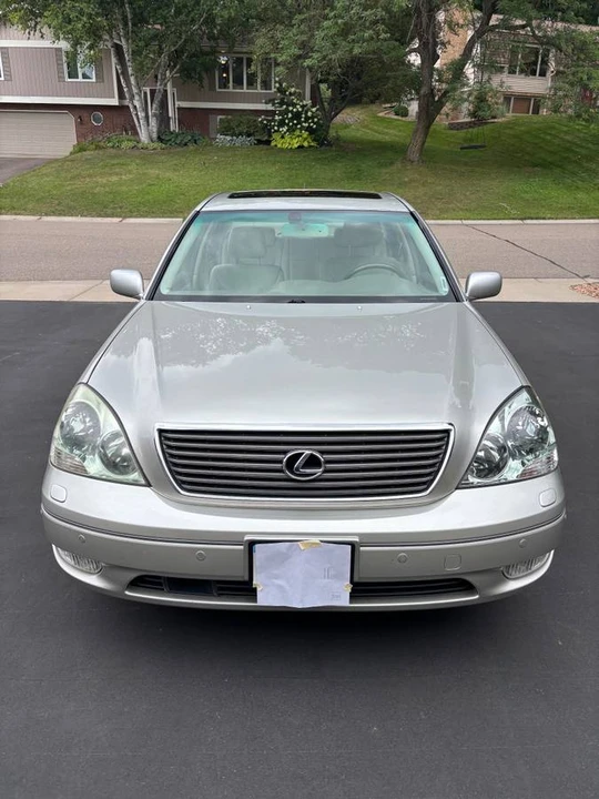 2003 Lexus LS 3rd Gen - Image 3 of 24