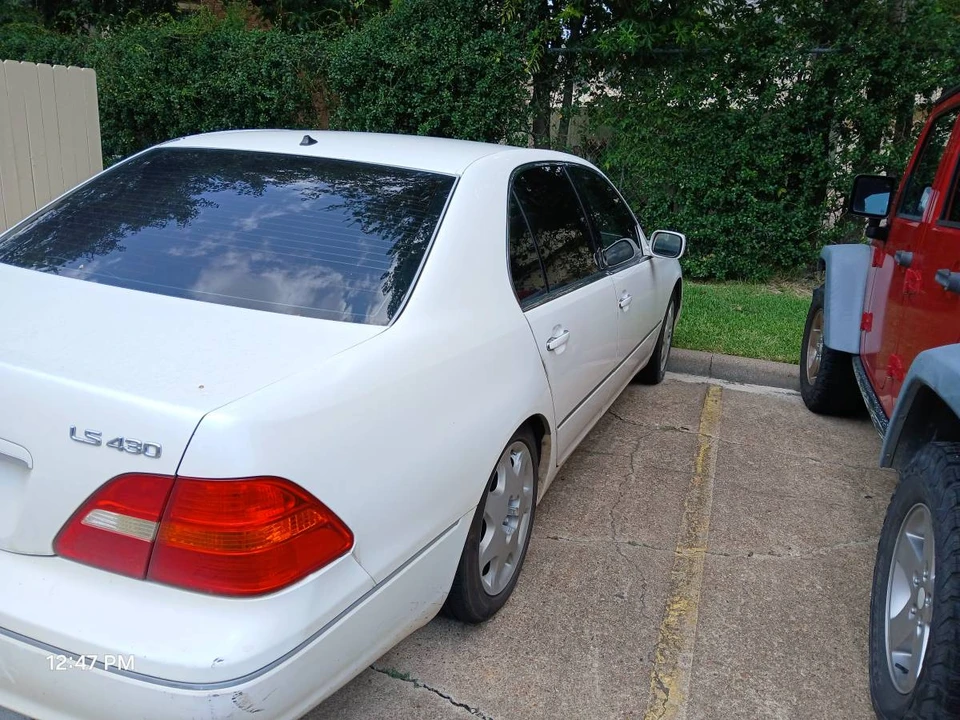 2003 Lexus LS 3rd Gen - Image 4 of 4