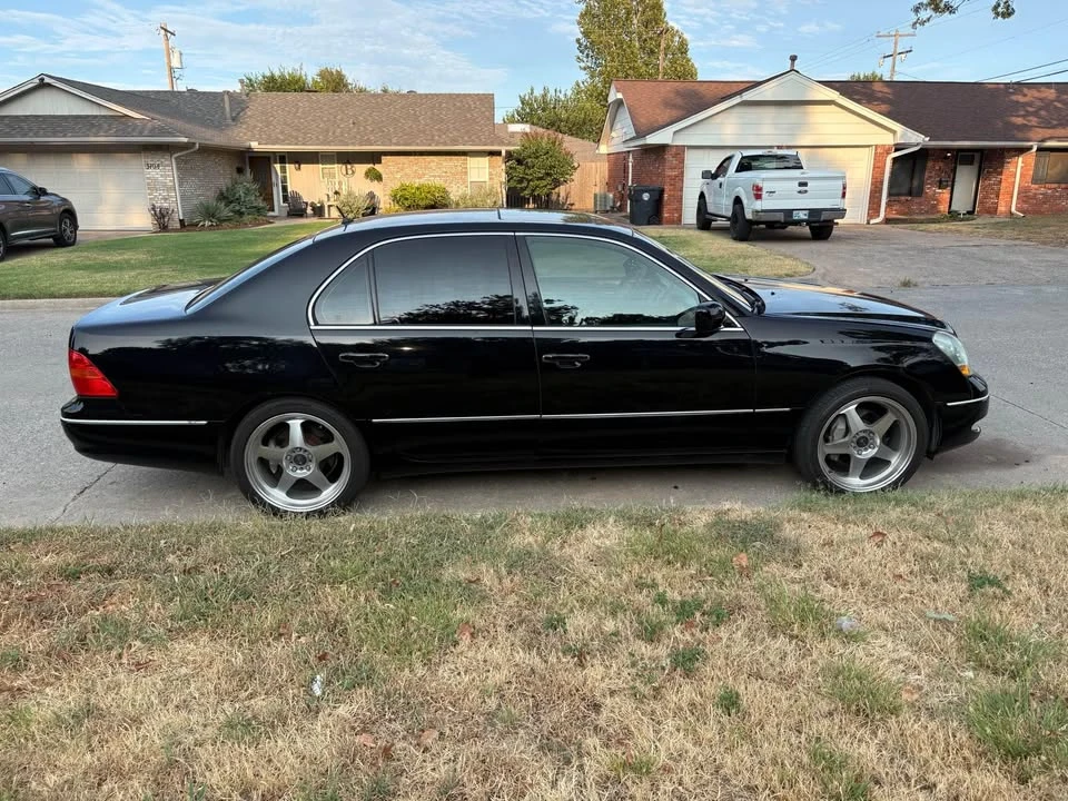 2003 Lexus LS 3rd Gen - Image 4 of 14