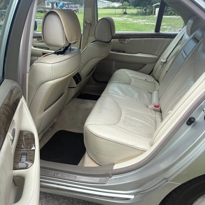 2003 Lexus LS 3rd Gen - Image 5 of 8