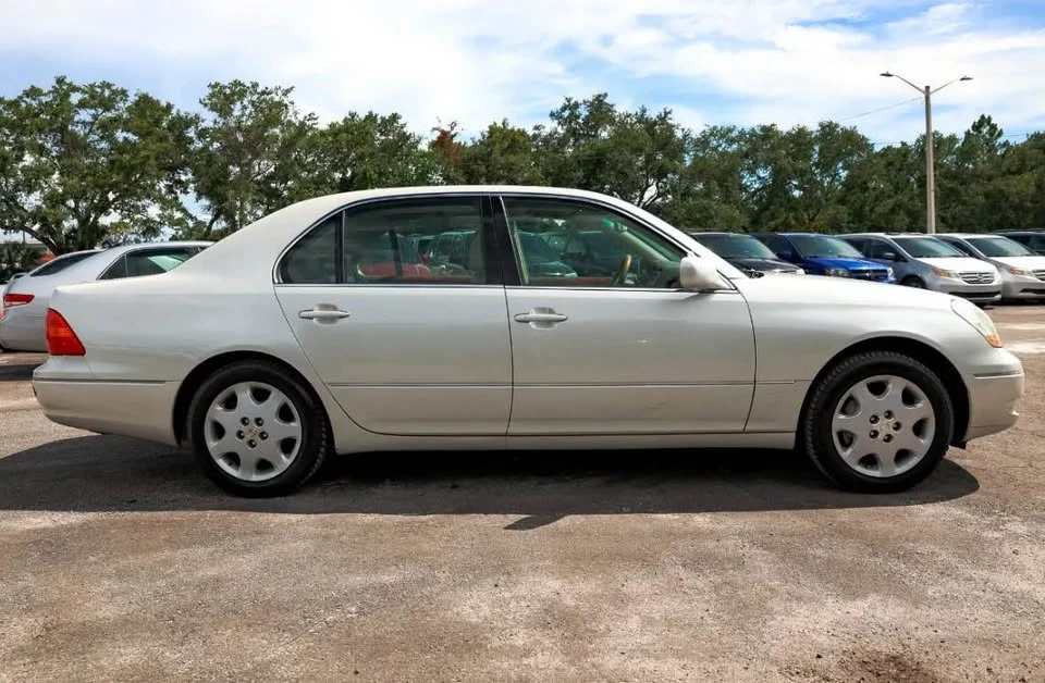 2003 Lexus LS 3rd Gen - Image 5 of 5