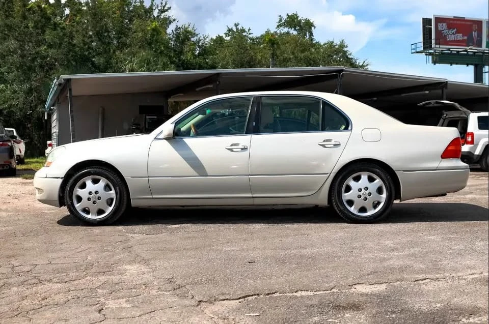 2003 Lexus LS 3rd Gen - Image 4 of 5