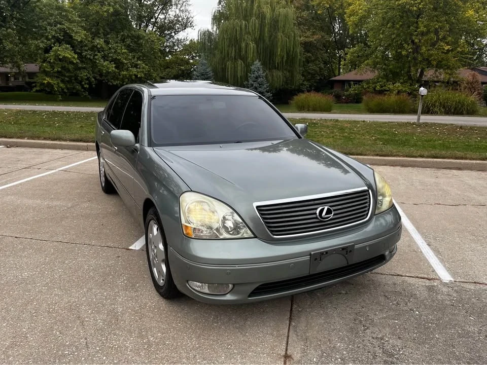 2003 Lexus LS 3rd Gen - Image 2 of 7