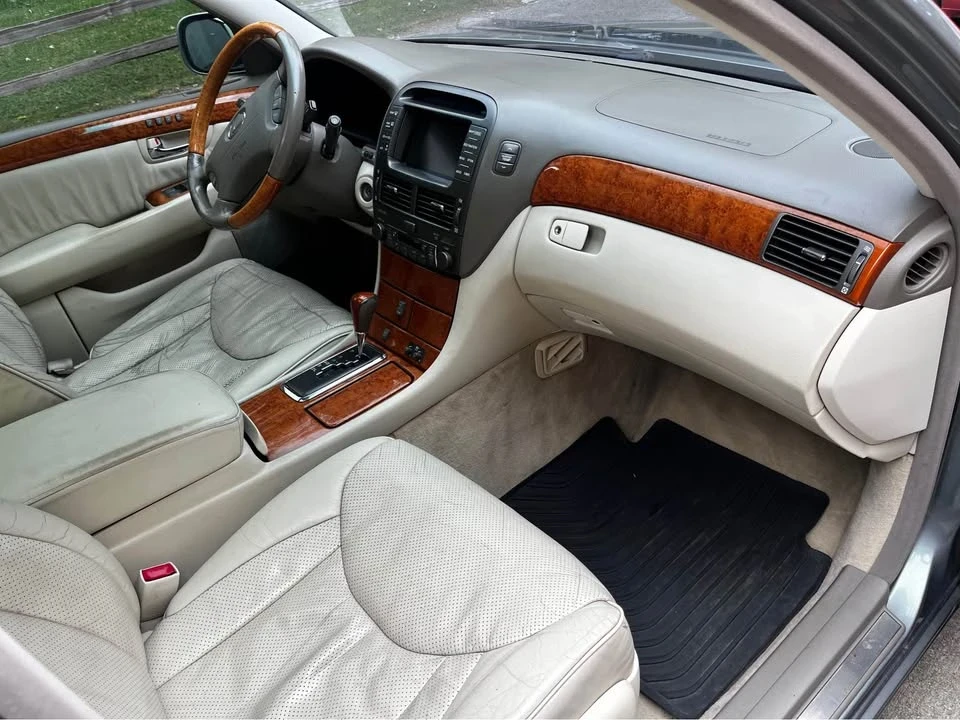 2003 Lexus LS 3rd Gen - Image 5 of 7