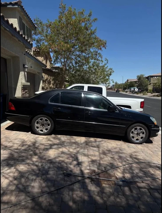 2003 Lexus LS 3rd Gen - Image 4 of 11