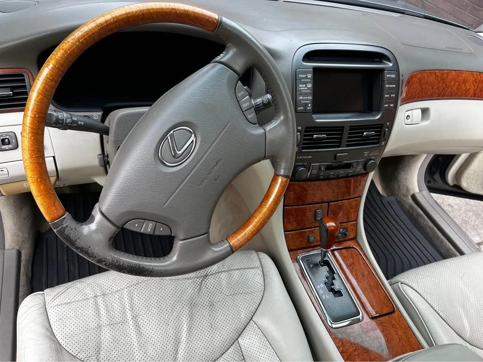 2003 Lexus LS 3rd Gen - Image 6 of 7