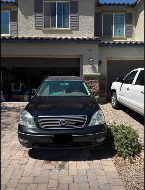 2003 Lexus LS 3rd Gen - Image 5 of 11