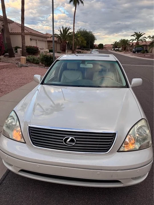 2003 Lexus LS 3rd Gen - Image 4 of 9