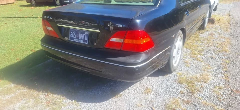 2003 Lexus LS 3rd Gen - Image 11 of 12