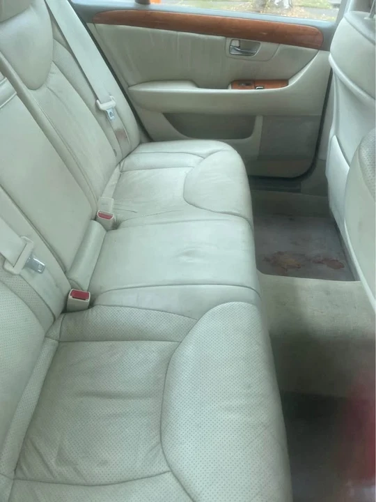 2003 Lexus LS 3rd Gen - Image 10 of 11