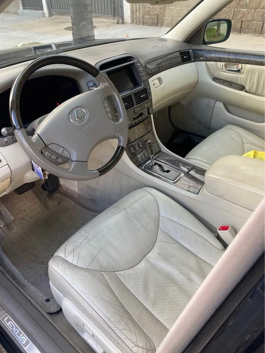 2003 Lexus LS 3rd Gen - Image 6 of 11