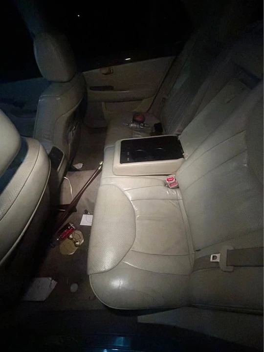 2003 Lexus LS 3rd Gen - Image 7 of 8