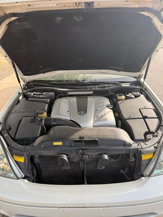 2003 Lexus LS 3rd Gen - Image 11 of 11