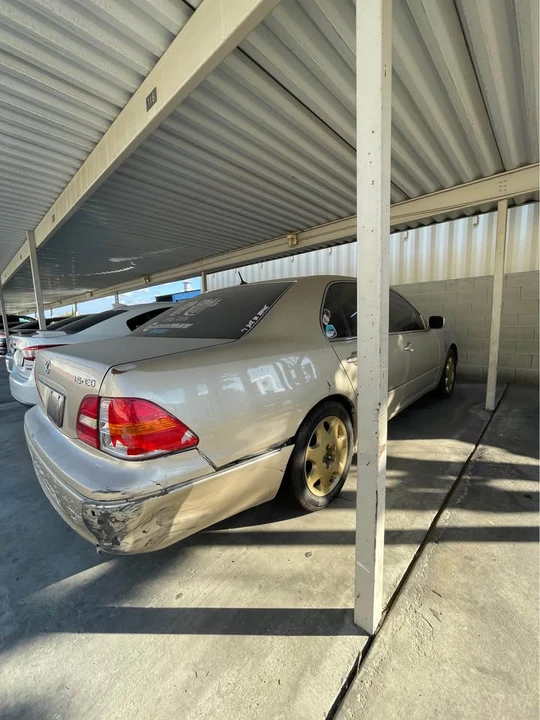 2003 Lexus LS 3rd Gen - Image 3 of 5