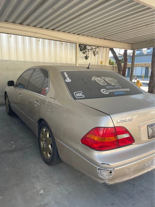 2003 Lexus LS 3rd Gen - Image 4 of 5