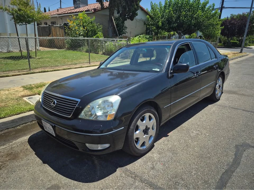 2003 Lexus LS 3rd Gen - Image 2 of 2
