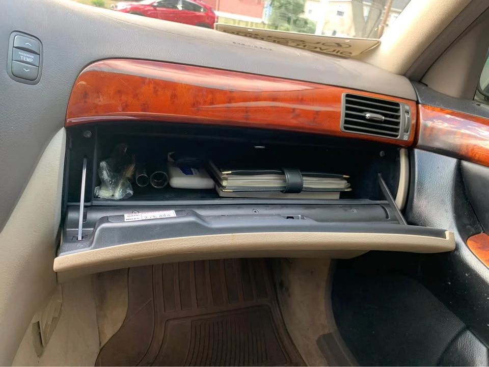 2003 Lexus LS 3rd Gen - Image 8 of 17