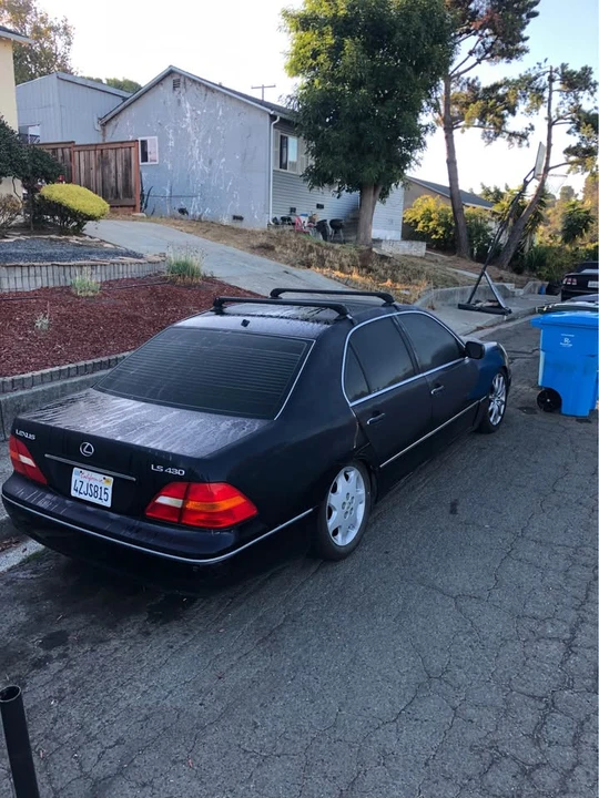 2003 Lexus LS 3rd Gen - Image 2 of 7