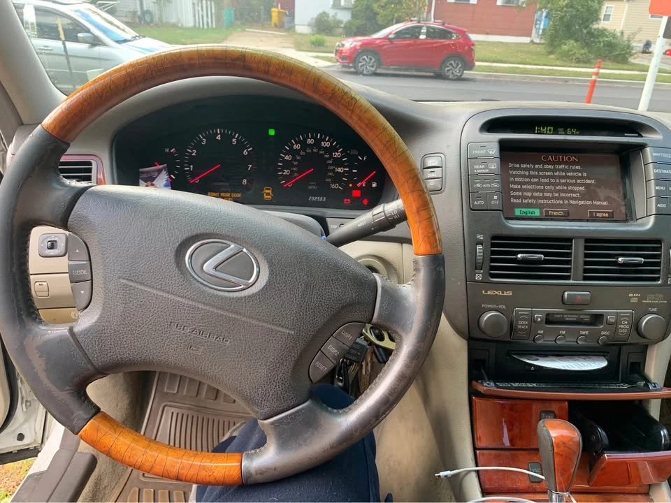 2003 Lexus LS 3rd Gen - Image 5 of 17