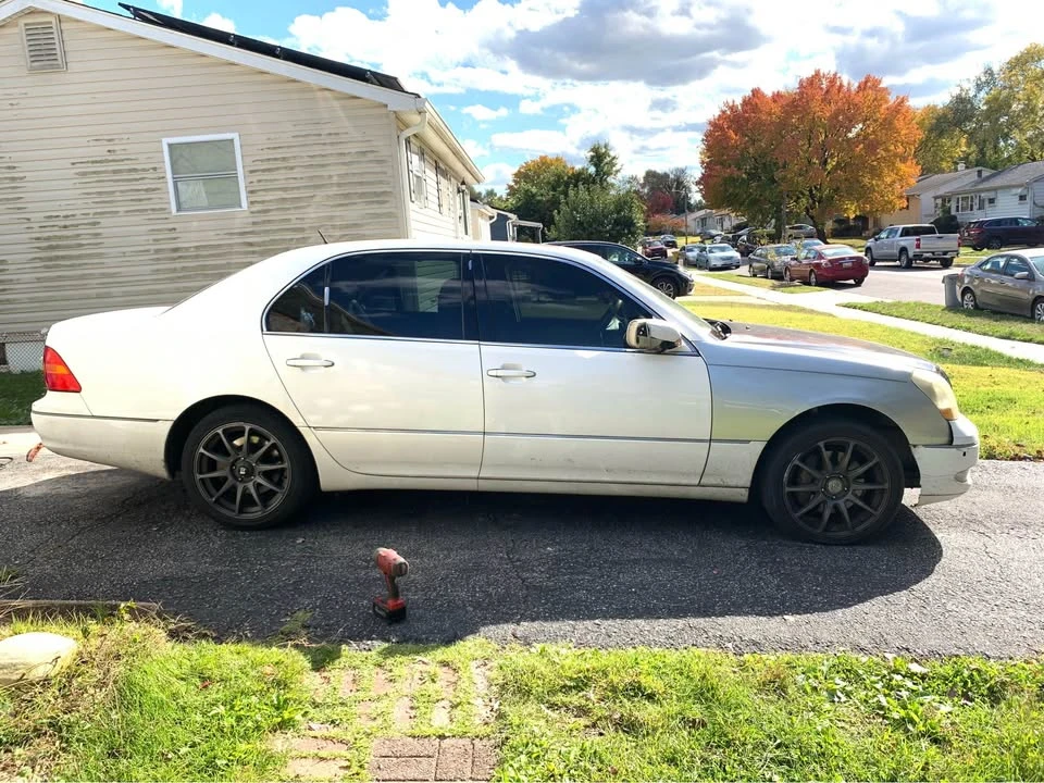 2003 Lexus LS 3rd Gen - Image 4 of 17