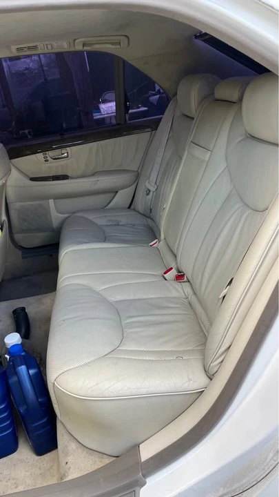 2003 Lexus LS 3rd Gen - Image 6 of 8