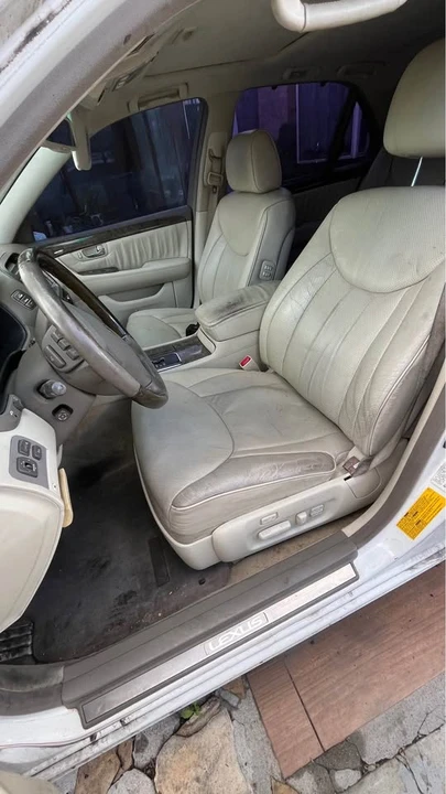 2003 Lexus LS 3rd Gen - Image 5 of 8