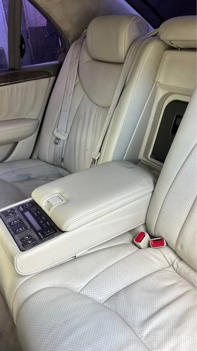 2003 Lexus LS 3rd Gen - Image 7 of 8