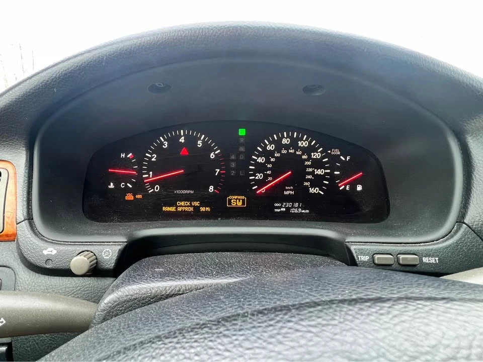 2003 Lexus LS 3rd Gen - Image 8 of 8