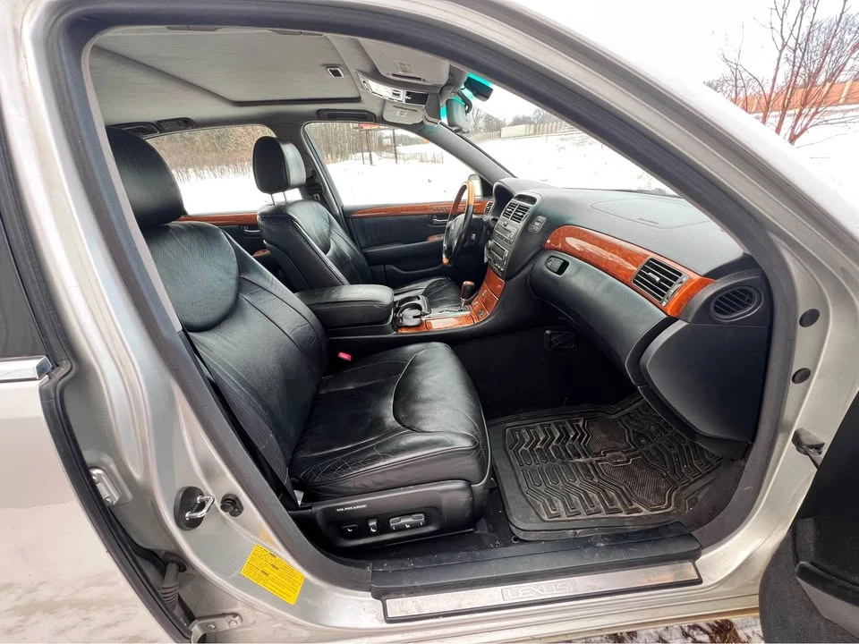 2003 Lexus LS 3rd Gen - Image 3 of 8