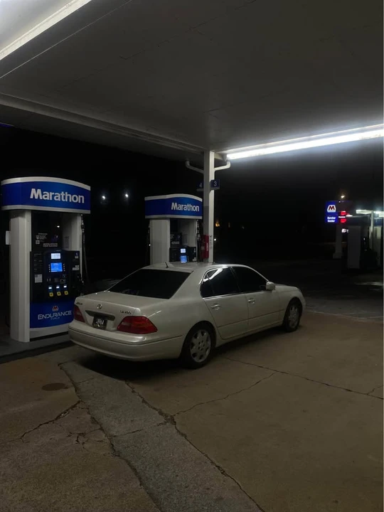 2003 Lexus LS 3rd Gen - Image 4 of 5
