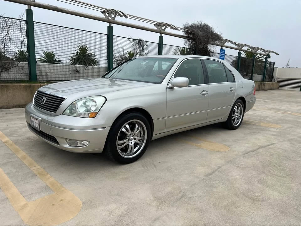 2003 Lexus LS 3rd Gen - Image 13 of 14