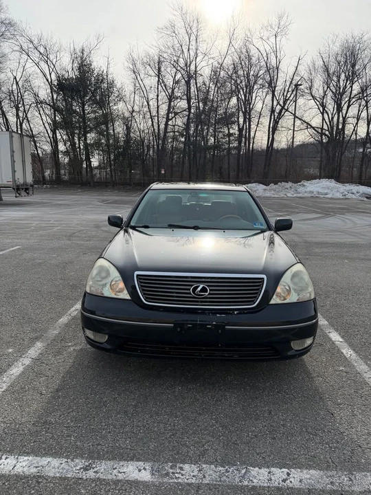 2003 Lexus LS 3rd Gen - Image 2 of 17