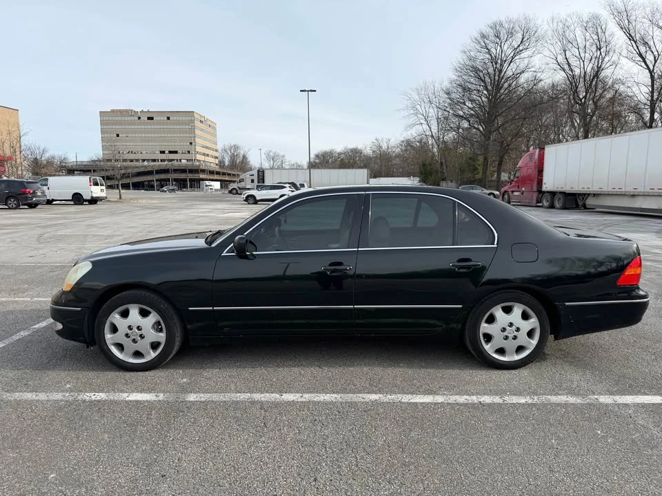 2003 Lexus LS 3rd Gen - Image 4 of 17