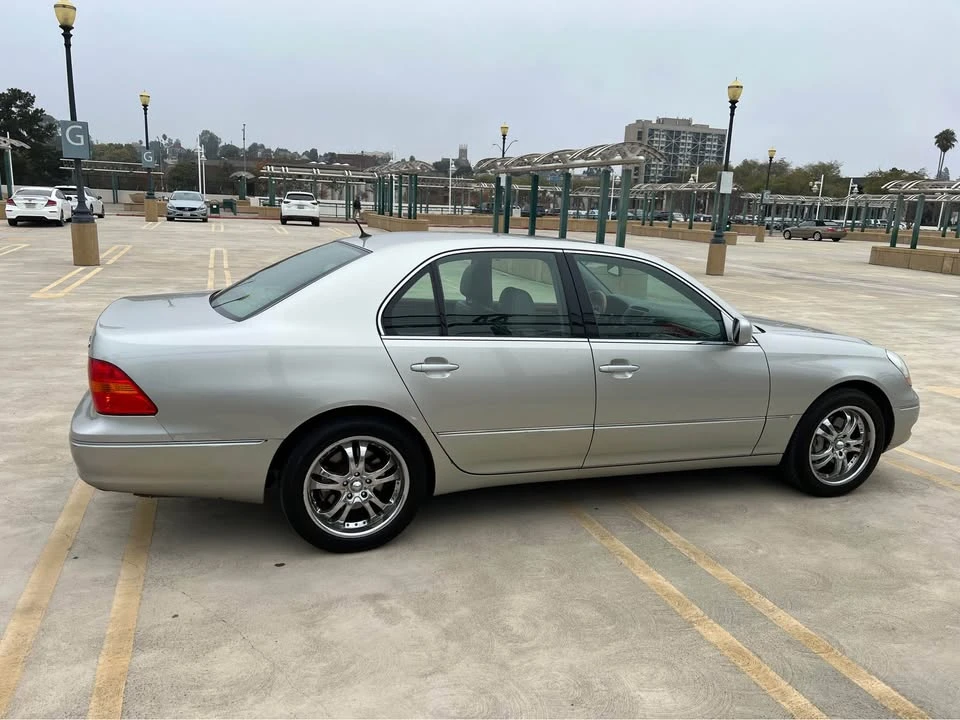 2003 Lexus LS 3rd Gen - Image 14 of 14