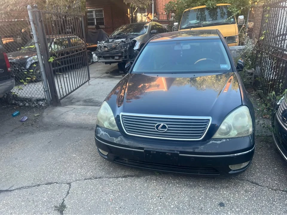 2003 Lexus LS 3rd Gen - Image 3 of 5